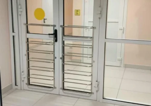 Двустворчатые двери