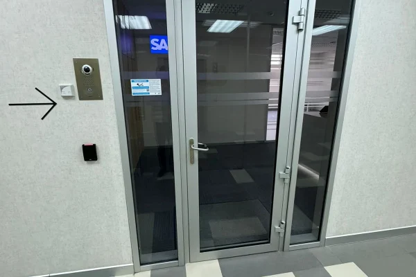 Одностворчатые двери